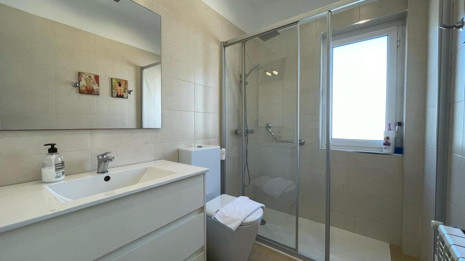 Myhousespain - Centrico Y Luminoso Piso Gijón